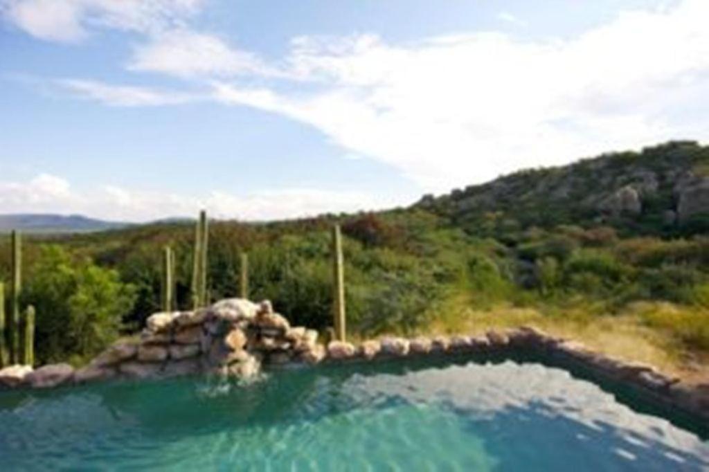 Sasa Safari Camp & Tours Villa Outjo Eksteriør bilde