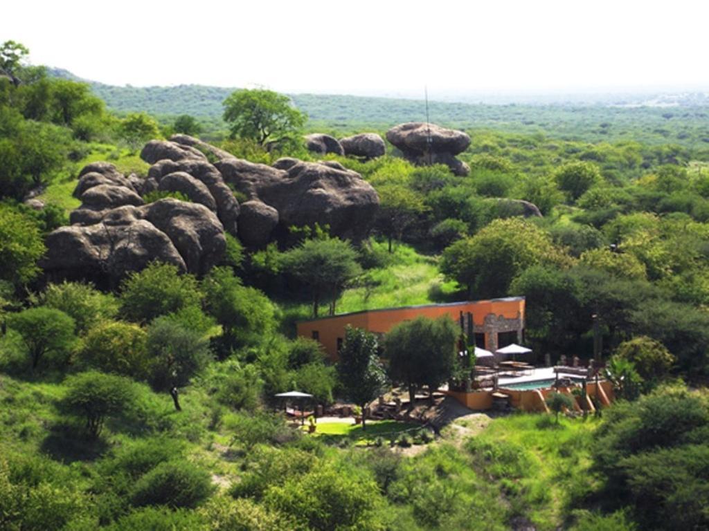 Sasa Safari Camp & Tours Villa Outjo Eksteriør bilde