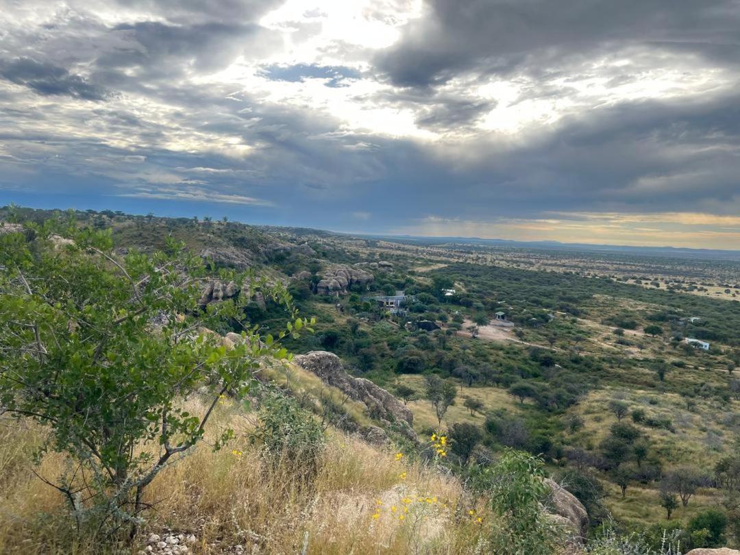 Sasa Safari Camp & Tours Villa Outjo Eksteriør bilde